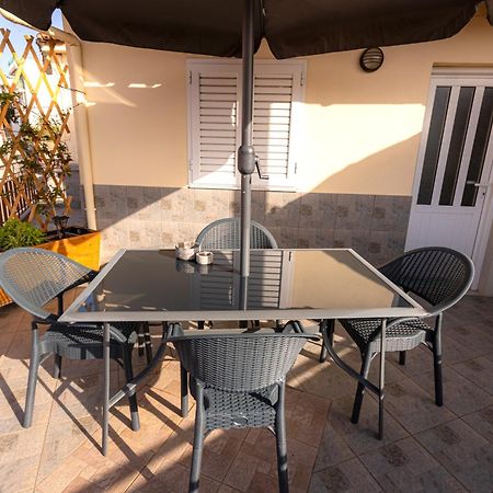 Korte Apartment 1 Arta Exterior photo